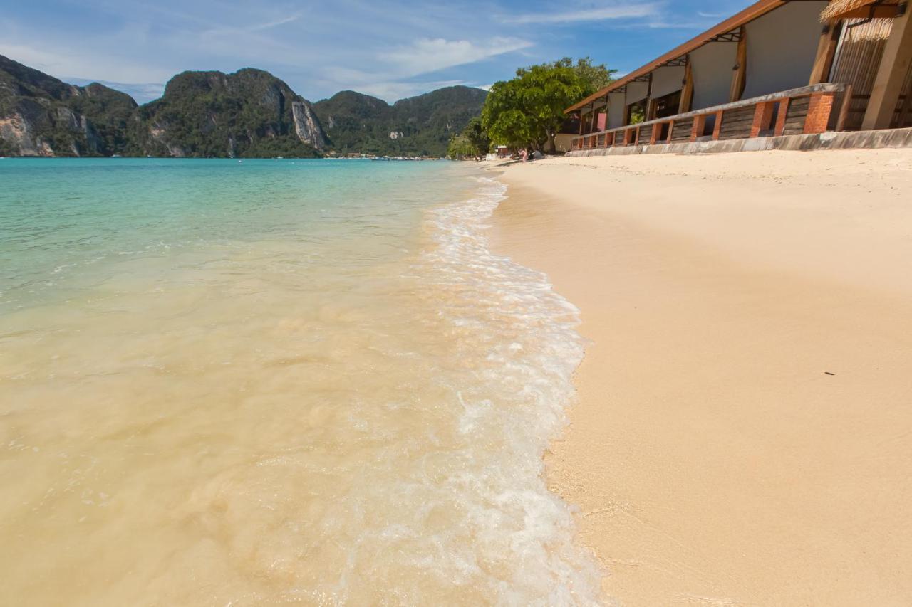 Phi Phi Andaman Beach Resort Exterior photo