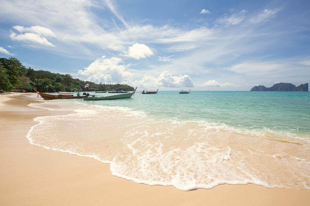 Phi Phi Andaman Beach Resort Exterior photo